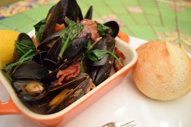 The Rumbly Tumbly Bleu Cheese & White Wine Mussels